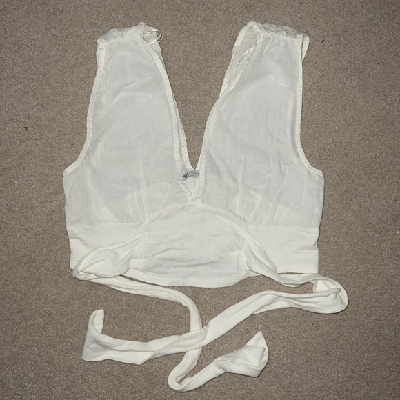 White linen top - Picture 3 of 3